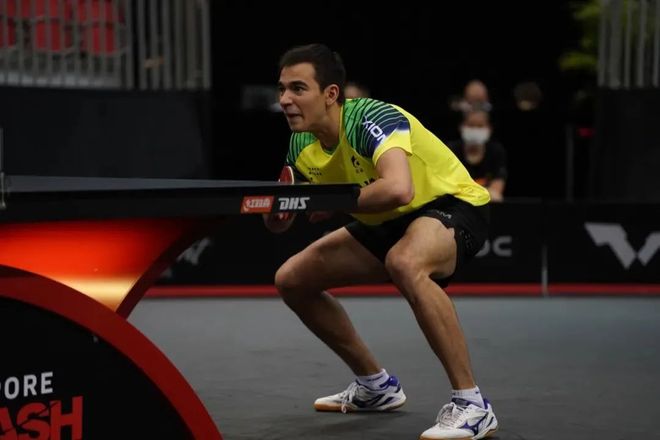 继续加油女子400米混合泳12岁于子迪获第四